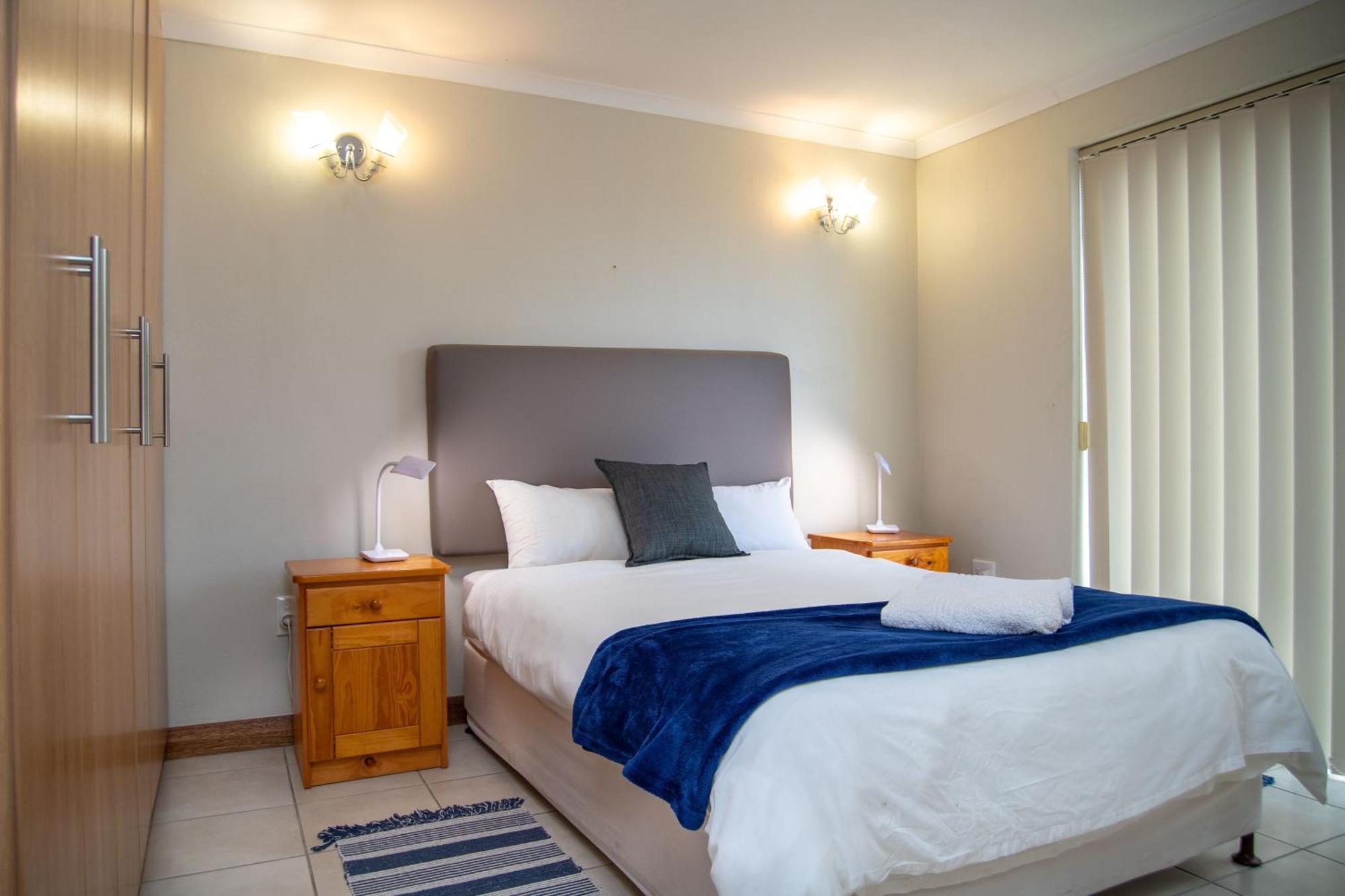 Great White Accommodation Kleinbaai Exteriör bild