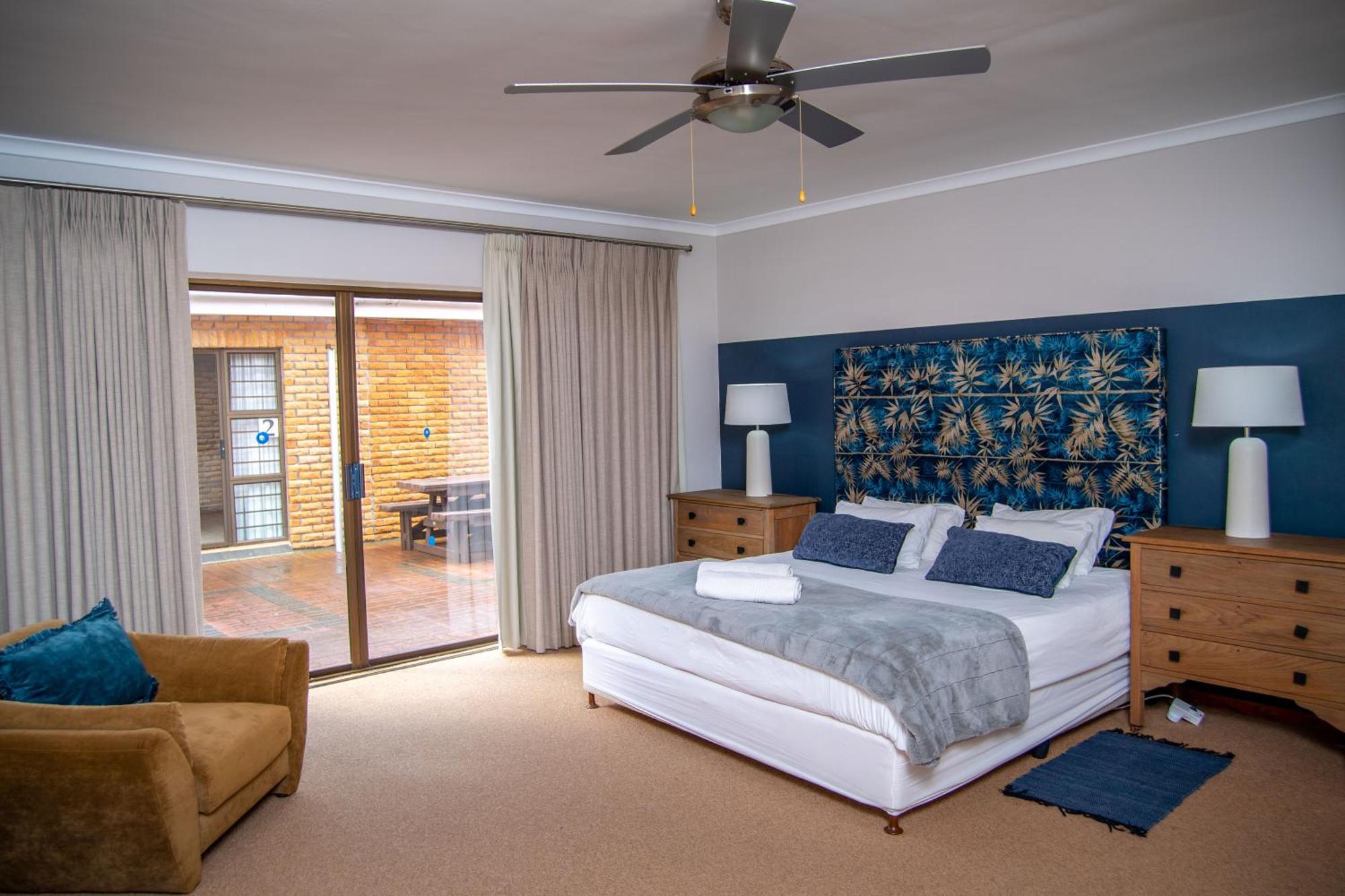 Great White Accommodation Kleinbaai Exteriör bild
